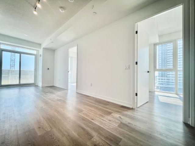 For Lease 28 Interchange Way Unit# 812, Vaughan, Ontario