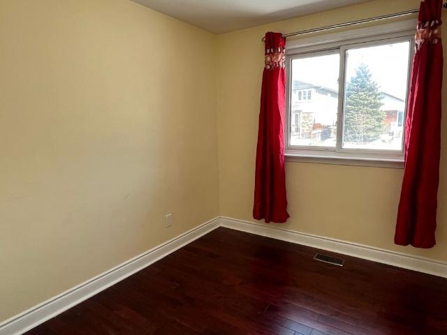 For Lease 28 Ivanhoe Court, Toronto, Ontario