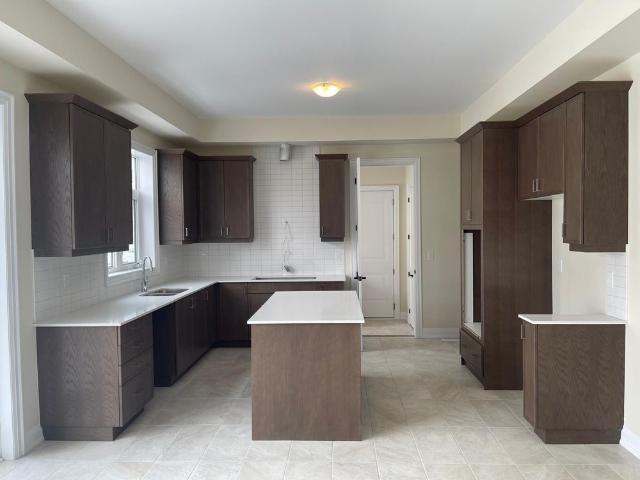 For Lease 28 Pearsall Place, Oro Medonte, Ontario
