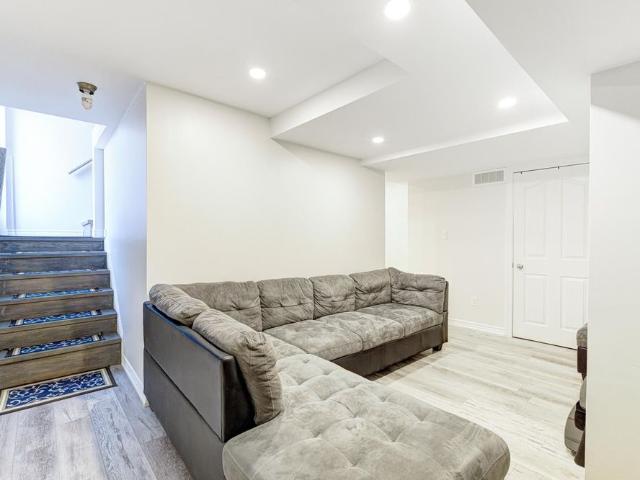 For Lease 28 Rockwood Crescent Unit# Lower, Vaughan, Ontario
