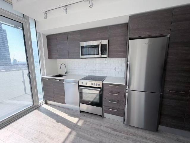 For Lease 28 Wellesley Street Unit# 3410, Toronto, Ontario