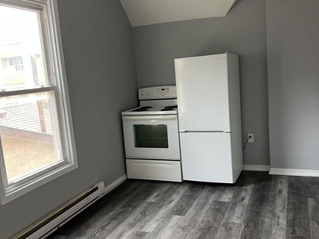 For Lease 294 Park Avenue Unit# Upper Level, Brantford, Ontario