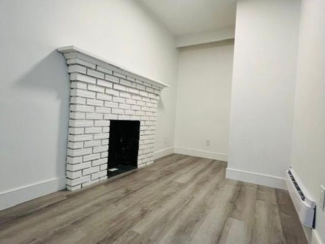 For Lease 2961 Lakeshore Boulevard Unit# 2, Toronto, Ontario