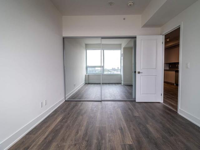For Lease 297 OAK WALK Drive Unit# 702, Oakville, Ontario