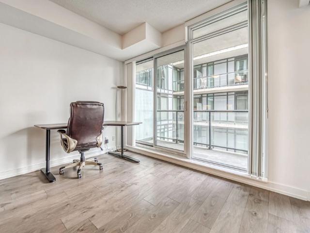 For Lease 297 College Street Unit# 805, Toronto, Ontario