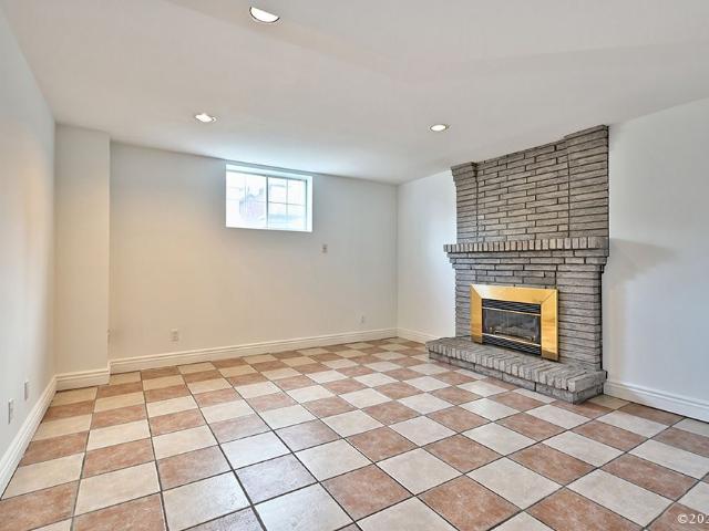 For Lease 298 Mckee Avenue, Toronto, Ontario