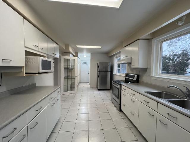 For Lease 298 Newton Drive, Toronto, Ontario