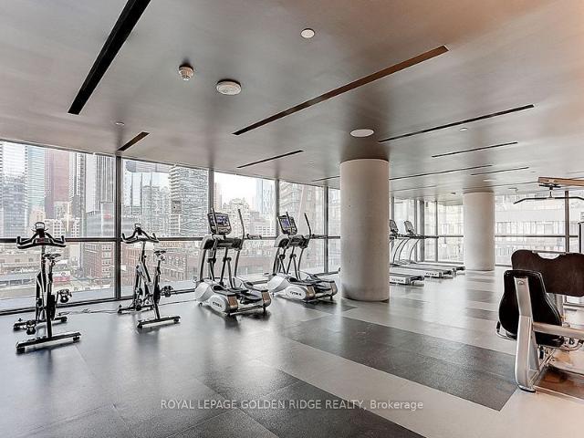 For Lease 290 Adelaide Street Unit# 2004, Toronto, Ontario