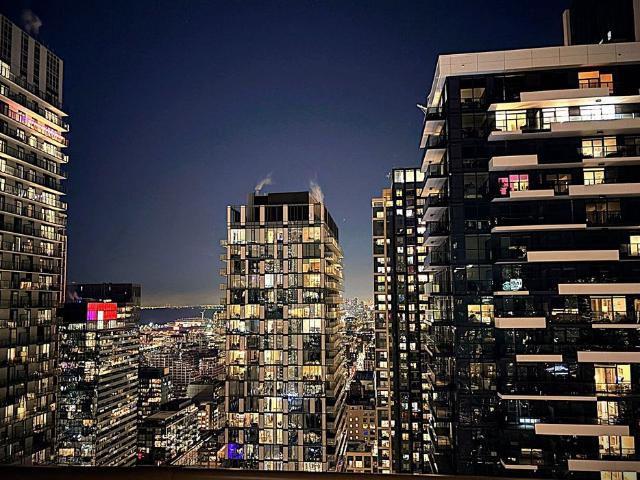 For Lease 290 Adelaide Street Unit# 3603, Toronto, Ontario