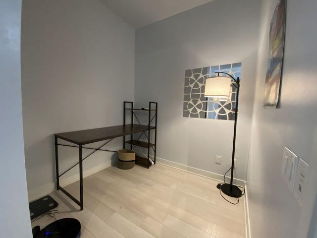 For Lease 290 Adelaide Street Unit# 3707, Toronto, Ontario