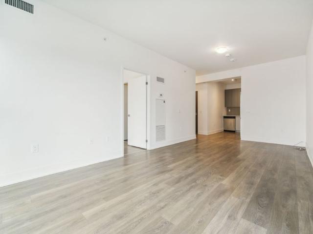 For Lease 2916 Highway 7 N/A Unit# 1109, Vaughan, Ontario