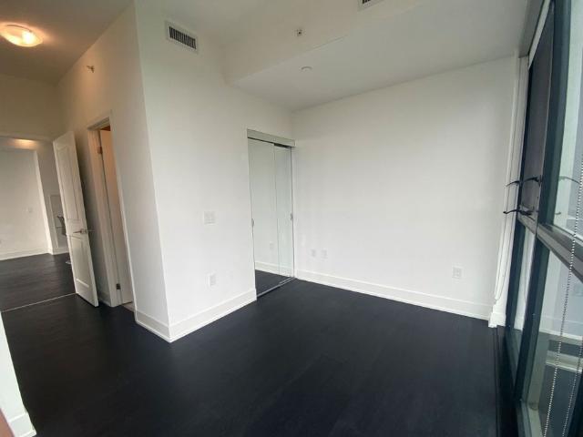 For Lease 2916 Highway 7 Road Unit# 1207, Vaughan, Ontario
