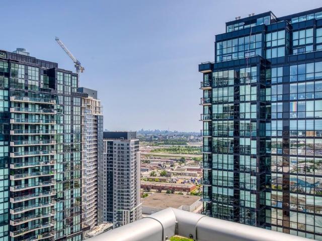 For Lease 2916 Highway 7 Road Unit# 3202, Vaughan, Ontario