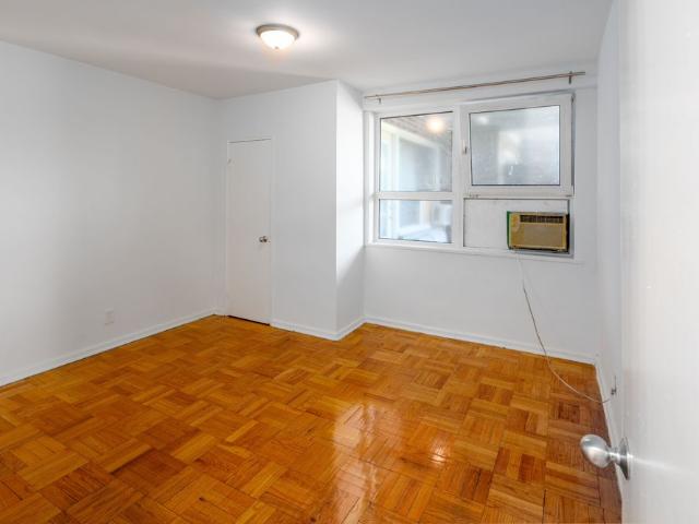 For Lease 291 Avenue Road Unit# 310, Toronto, Ontario