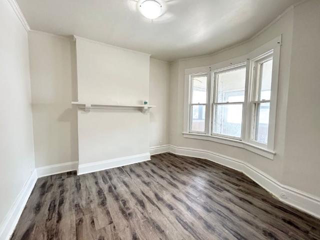For Lease 291 Wallace Avenue, Toronto, Ontario