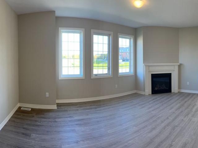 For Lease 292 Springfield Crescent, Clearview, Ontario