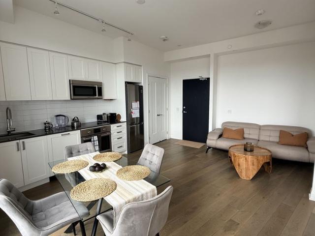 For Lease 293 The Kingsway N/A Unit# 702, Toronto, Ontario