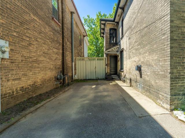 For Lease 29 Arthur Street, Brantford, Ontario