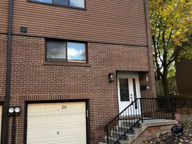 For Lease 29 Burnt Meadow Way, Toronto, Ontario