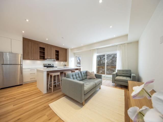 For Lease 29 Hatherley Road Unit# D, Toronto, Ontario