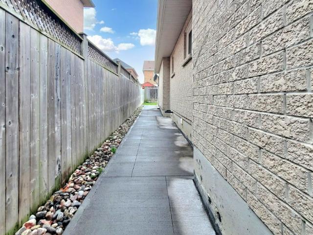 For Lease 29 Pardon Avenue, Whitby, Ontario
