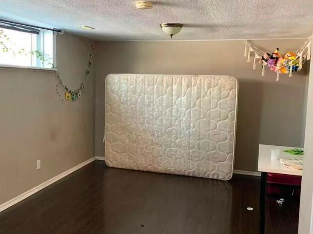 For Lease 29 Tremely Crescent Unit# Bsmt Room, Toronto, Ontario