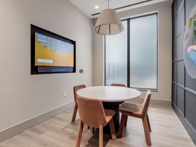 For Lease 29 York Garden Way Unit# 2203, Toronto, Ontario