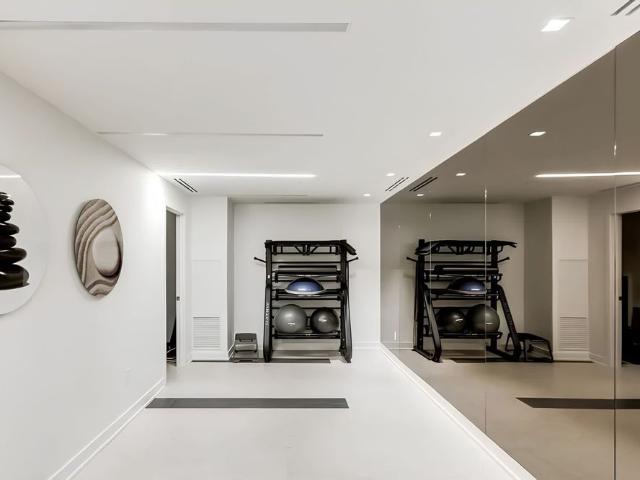 For Lease 2 Teagarden Court Unit# 910, Toronto, Ontario