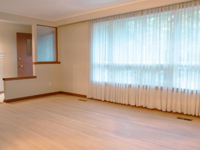 For Lease 2 Brantwood Drive, Toronto, Ontario