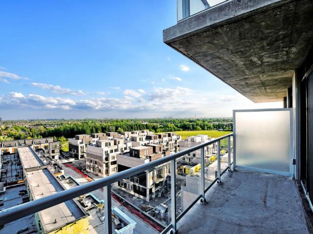 For Lease 2 David Eyer Road Unit# 923, Richmond Hill, Ontario