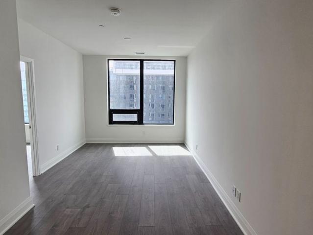 For Lease 2 Erskine Road Unit# 2805, Mississauga, Ontario