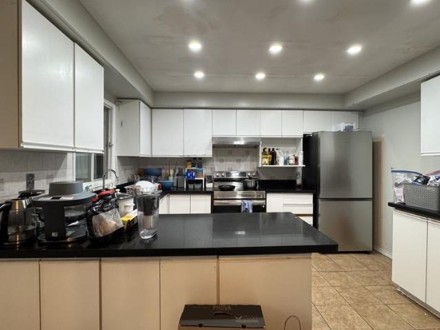 For Lease 2 Glenheather Terrace Unit# Upper, Toronto, Ontario