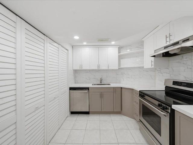 For Lease 2 Hollywood Hill Circle Unit# Lower, Vaughan, Ontario