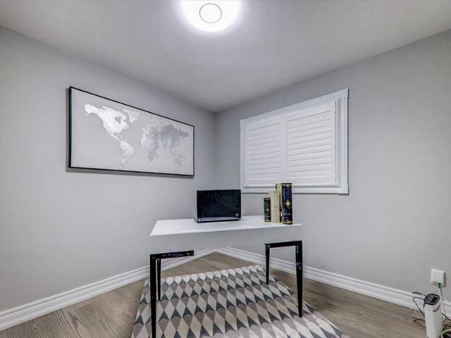 For Lease 2b Horizon Crescent, Toronto, Ontario