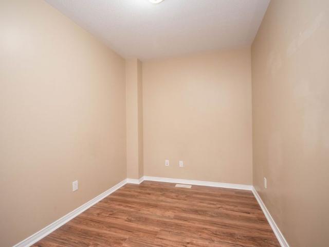 For Lease 304 Citiplace Drive, Cityview Parkwoods Hills Rideau Shore, Ontario