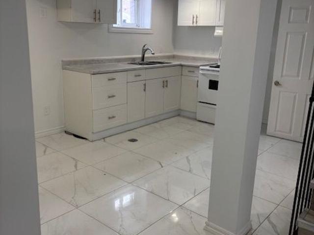 For Lease 304 Frontenac Avenue Unit# lower, Vanier and Kingsview Park, Ontario