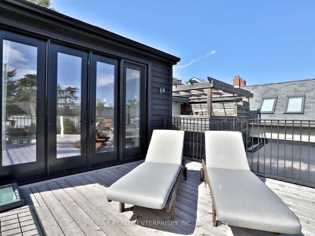 For Lease 305 Crawford Street, Toronto, Ontario