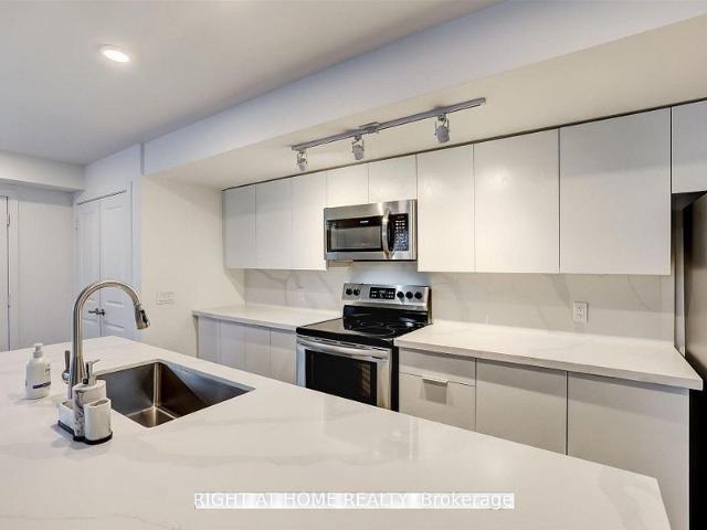 For Lease 3062 Sixth Line Unit# 121, Oakville, Ontario