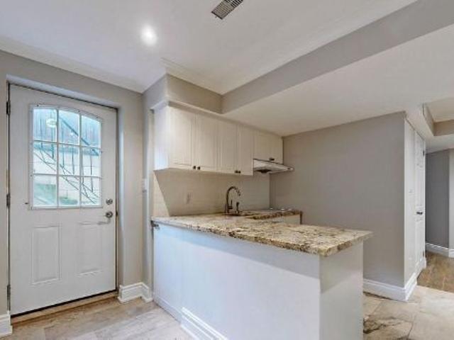 For Lease 3064 Stornoway Circuit, Oakville, Ontario