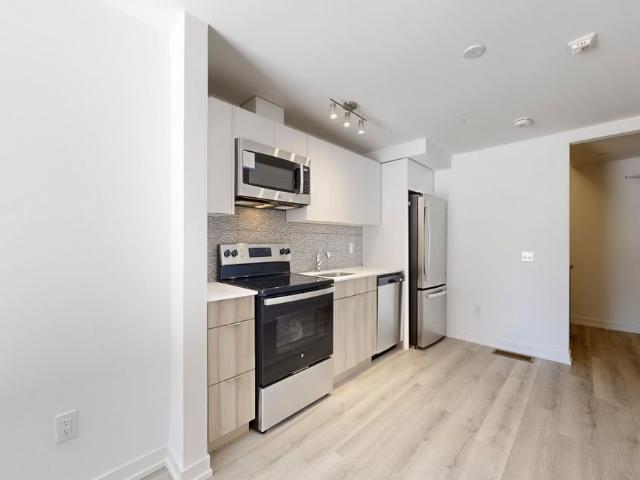 For Lease 3079 Pharmacy Avenue Unit# 22, Toronto, Ontario