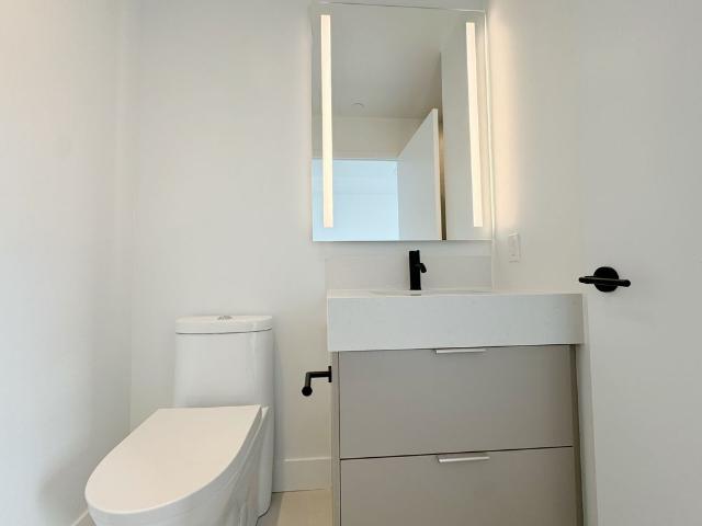 For Lease 308 Jarvis Street Unit# 1613, Toronto, Ontario