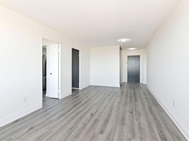 For Lease 3000 BATHURST Street Unit# 1205, Toronto, Ontario