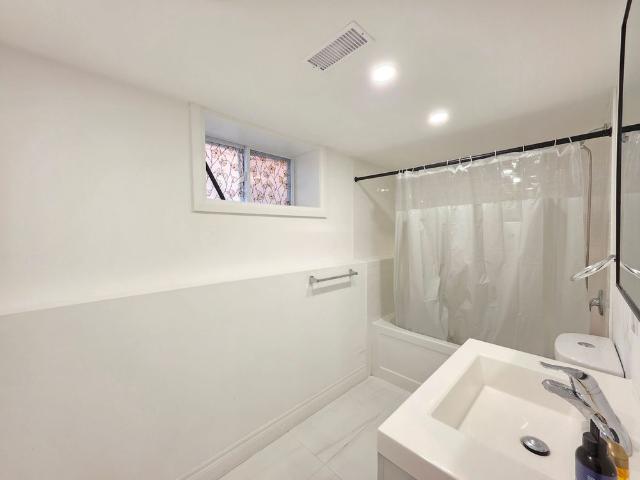 For Lease 300 Albert Street Unit# Lower, Oshawa, Ontario