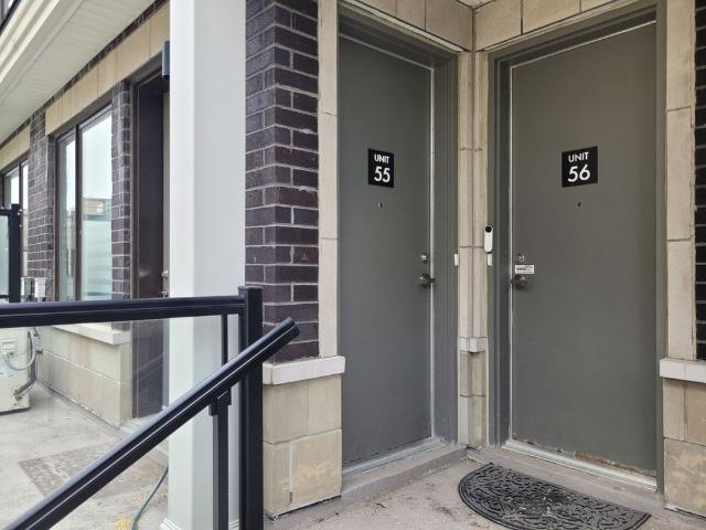 For Lease 300 Alex Gardner Circle Unit# 55, Aurora, Ontario