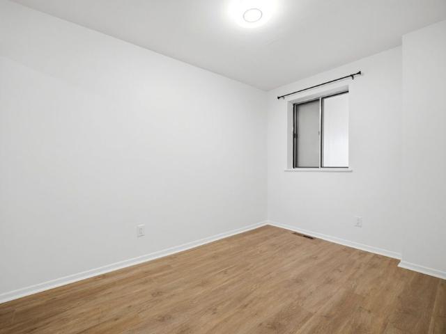 For Lease 3025 The Credit Woodlands Drive Unit# 314, Mississauga, Ontario