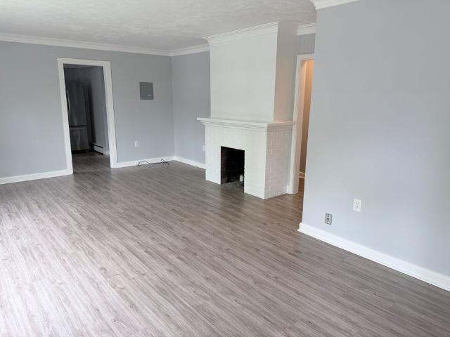 For Lease 302 Maple Avenue Unit# Main floor, Oakville, Ontario
