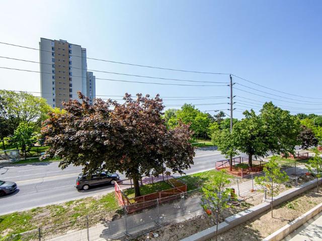 For Lease 3030 Pharmacy Avenue Unit# 1127, Toronto, Ontario