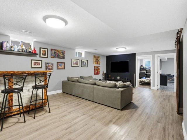 For Lease 303 Caledon Avenue Unit# LOWER, Hamilton, Ontario
