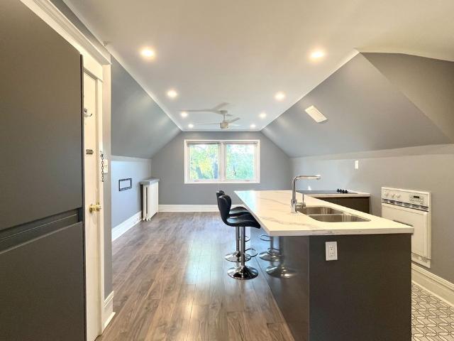 For Lease 303 Lonsdale Road Unit# 3rd, Toronto, Ontario