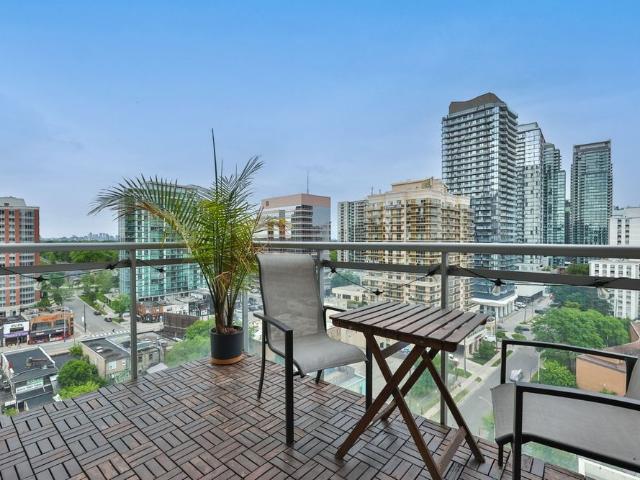 For Lease 30 Canterbury Place Unit# 1507, Toronto, Ontario
